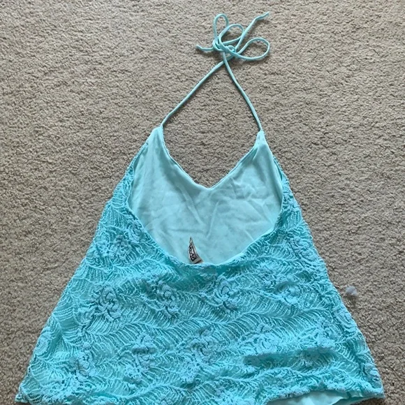 Women’s Cropped Halter Top - Picture 2 of 4